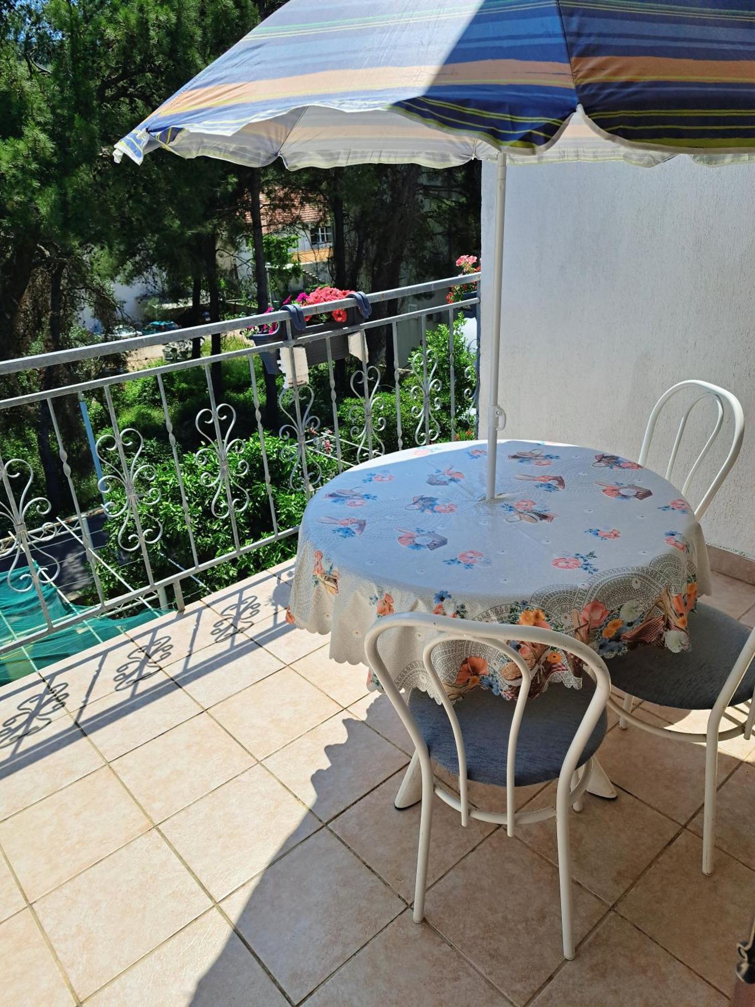 Apartments 1000 Flowers Stari Grad  Ruang foto