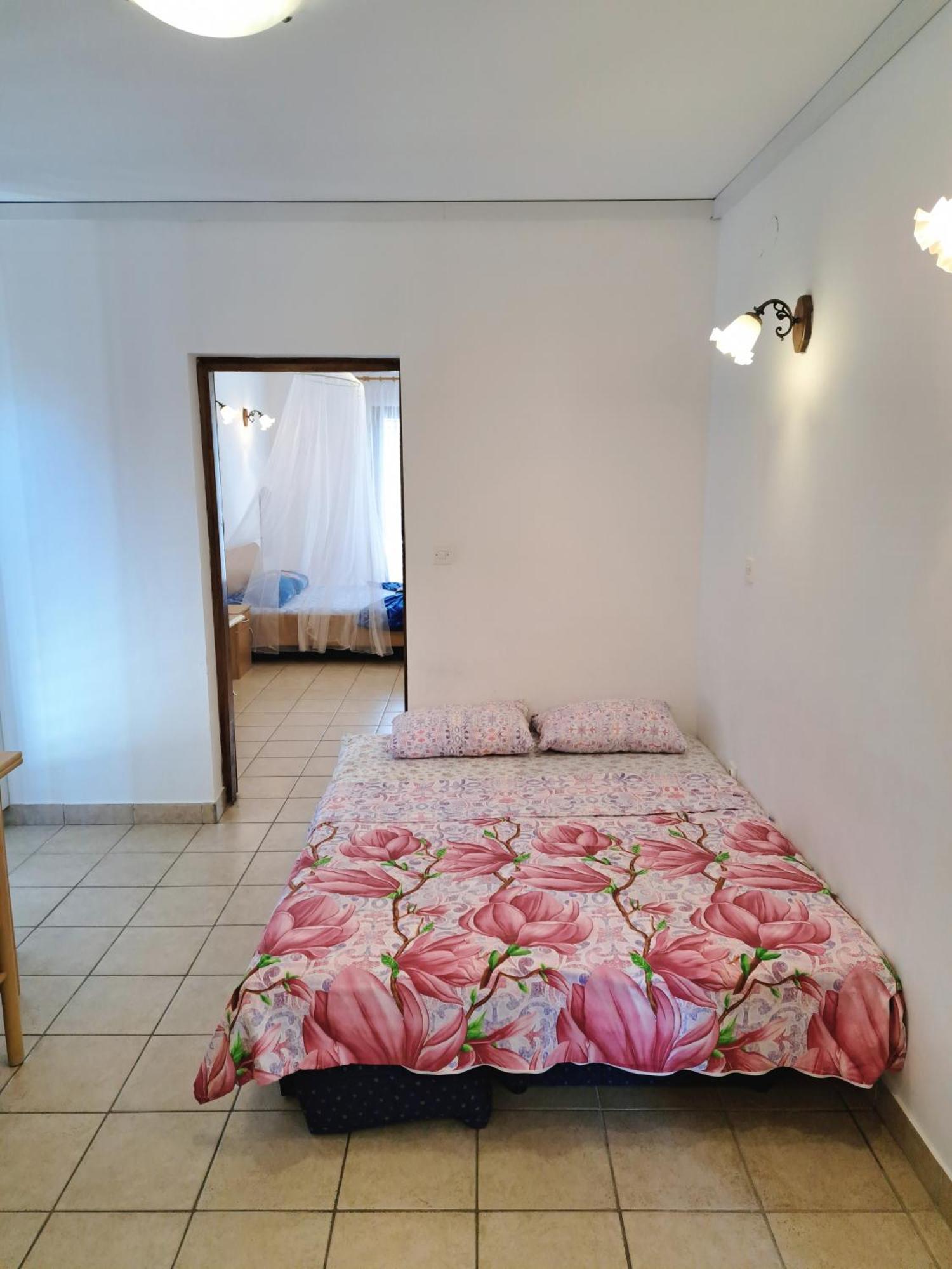Apartments 1000 Flowers Stari Grad  Ruang foto