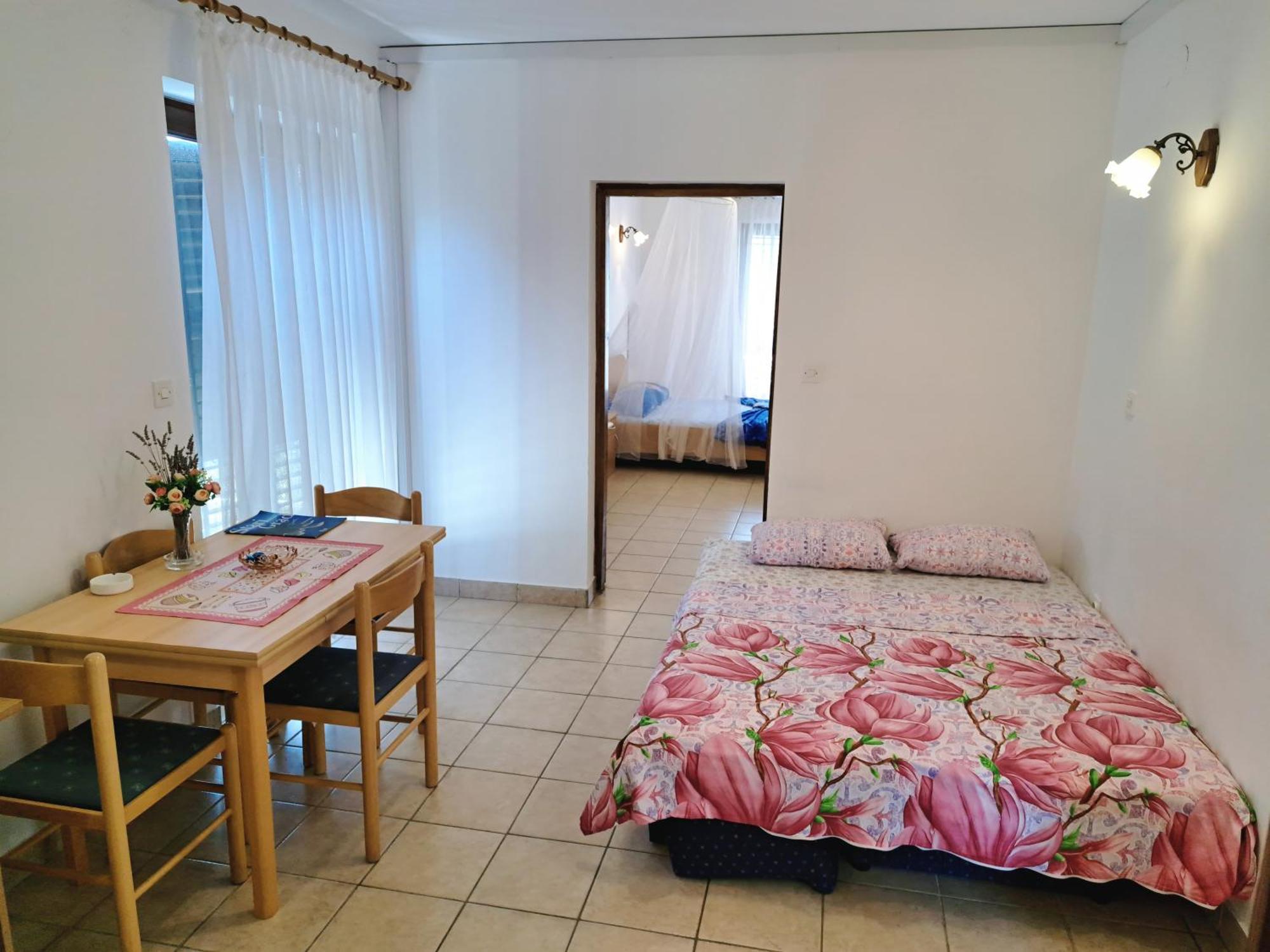Apartments 1000 Flowers Stari Grad  Ruang foto