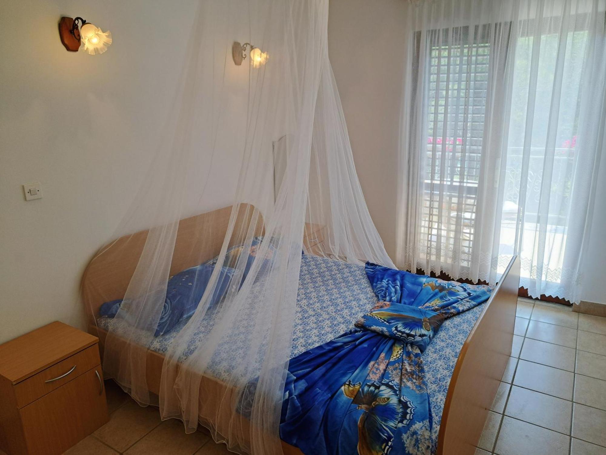 Apartments 1000 Flowers Stari Grad  Ruang foto