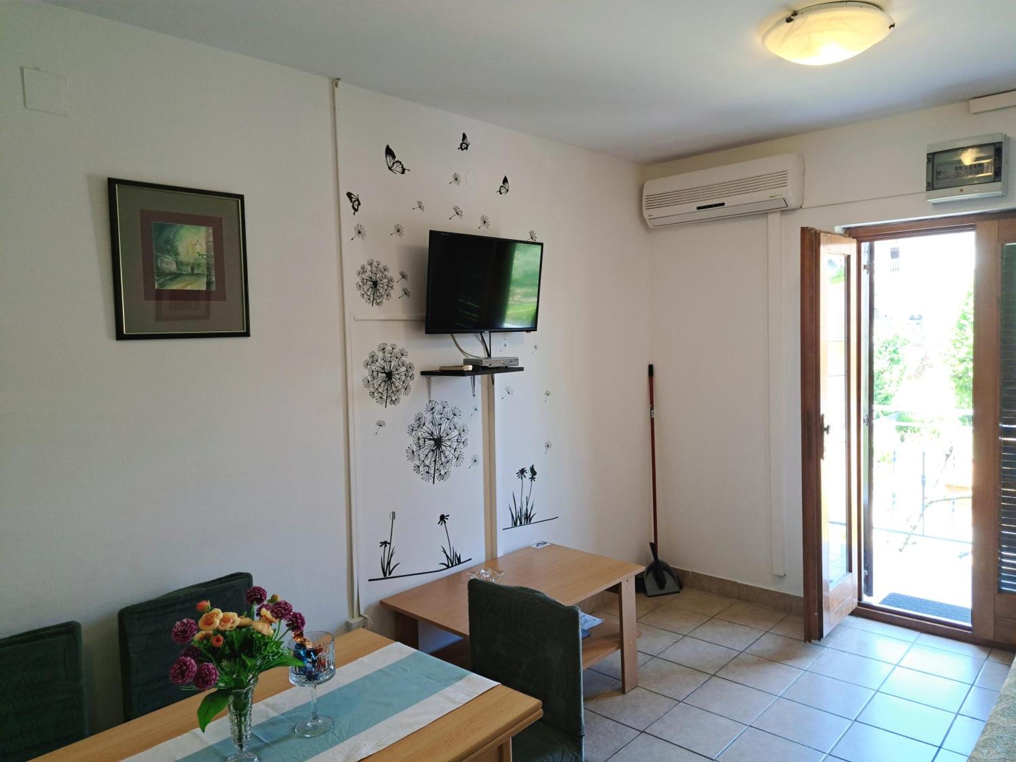 Apartments 1000 Flowers Stari Grad  Ruang foto